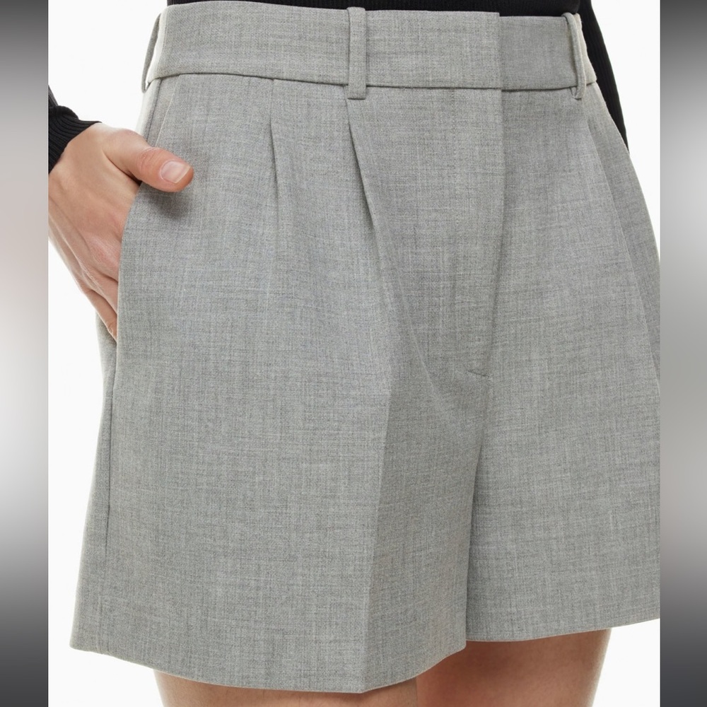 Aritizia - Babaton Pleated Mini Short
